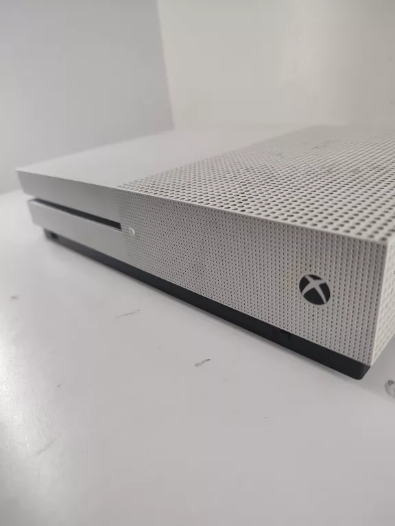 KONSOLA XBOX ONE S PLUS 2 PADY