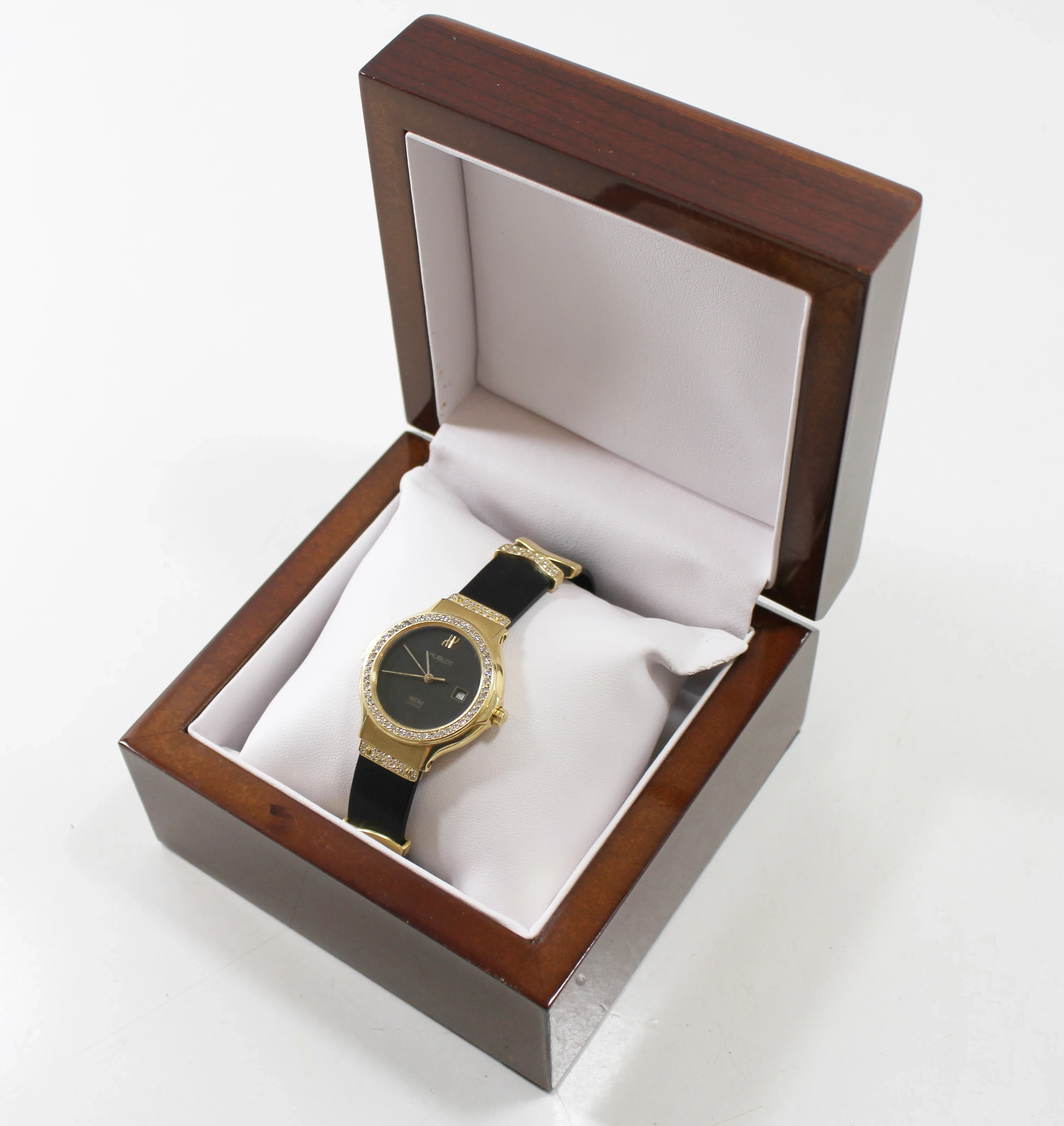 zegarek-damski-hublot-mdm-zloto-18k-diamenty-certyfikat-stan-11323-2