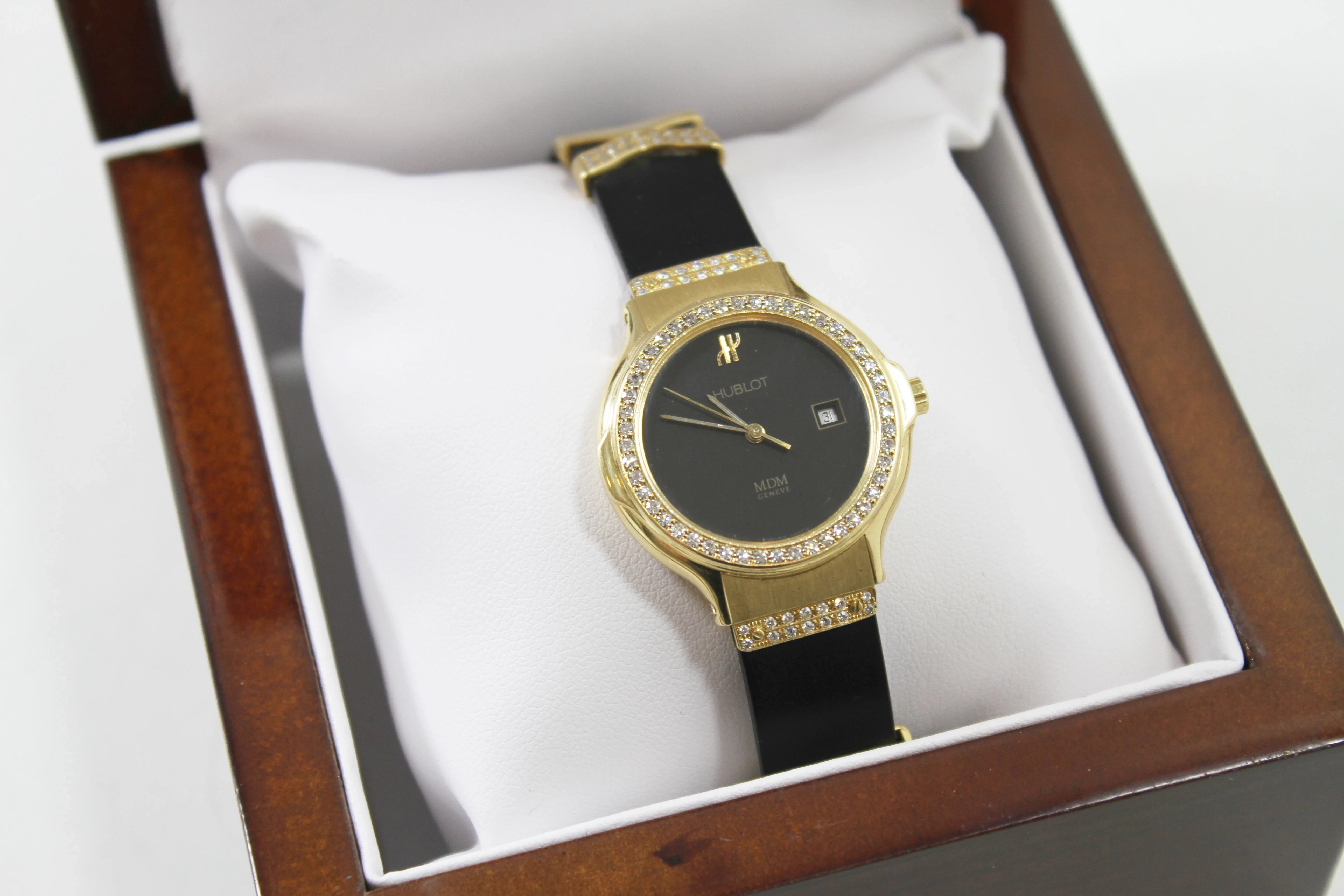 zegarek-damski-hublot-mdm-zloto-18k-diamenty-certyfikat-wojciechowskiego-39-warszawa