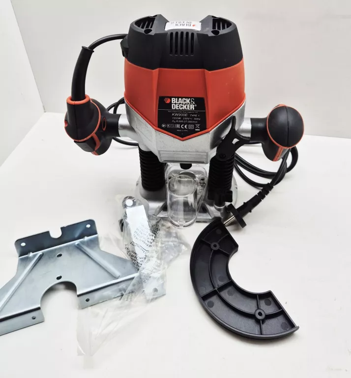 frezarka-gornowrzecionowa-blackdecker-kw900e-pud-obornicka-59-sj-wroclaw