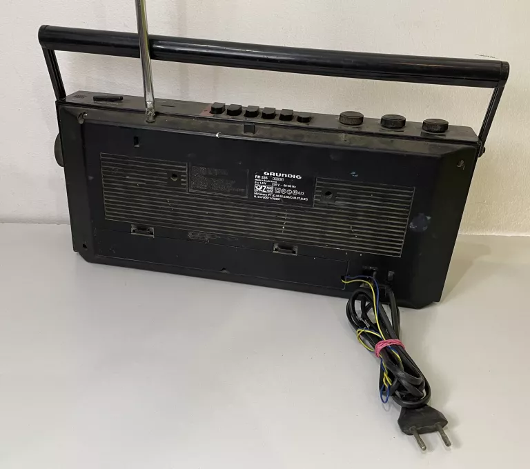 radiomagnetofon-zestaw-prl-na-czesci-przemyslowa-1-wegrow