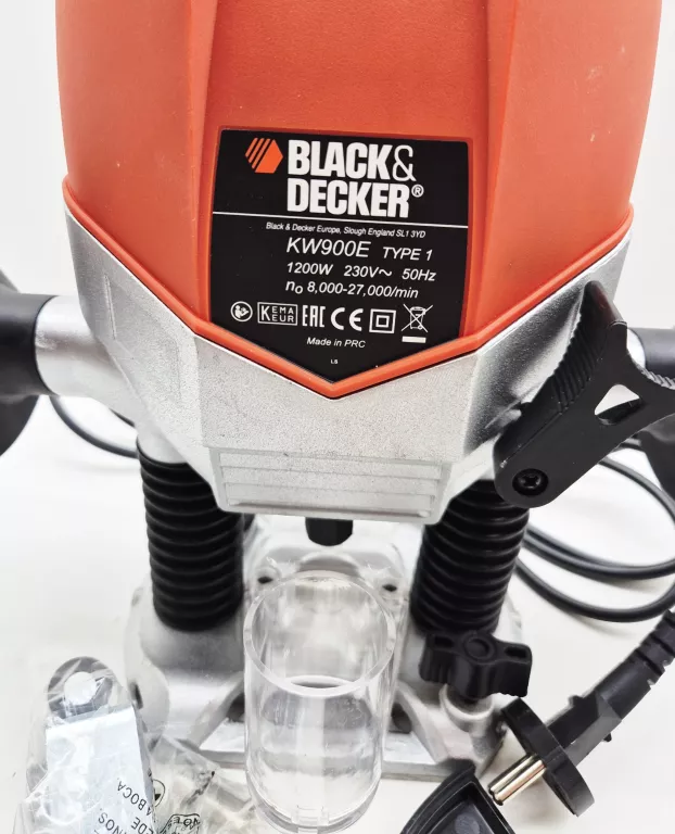 frezarka-gornowrzecionowa-blackdecker-kw900e-pud-rodzaj-frezarki-25452-1