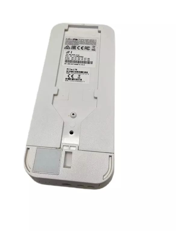 ROUTER ROUTER MIKROTIK WAP R AC