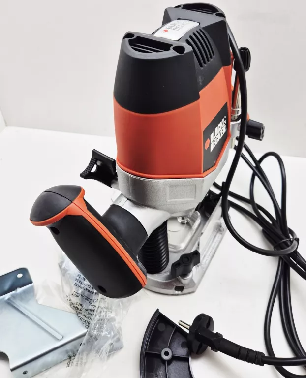 frezarka-gornowrzecionowa-blackdecker-kw900e-pud-stan-11323-238058