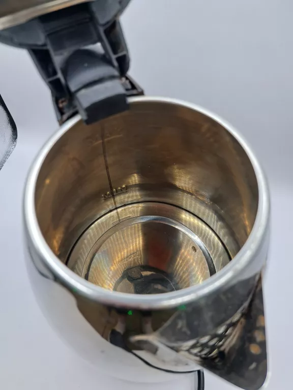 CZAJNIK ELEKTRYCZNY TITANUM TKK001S