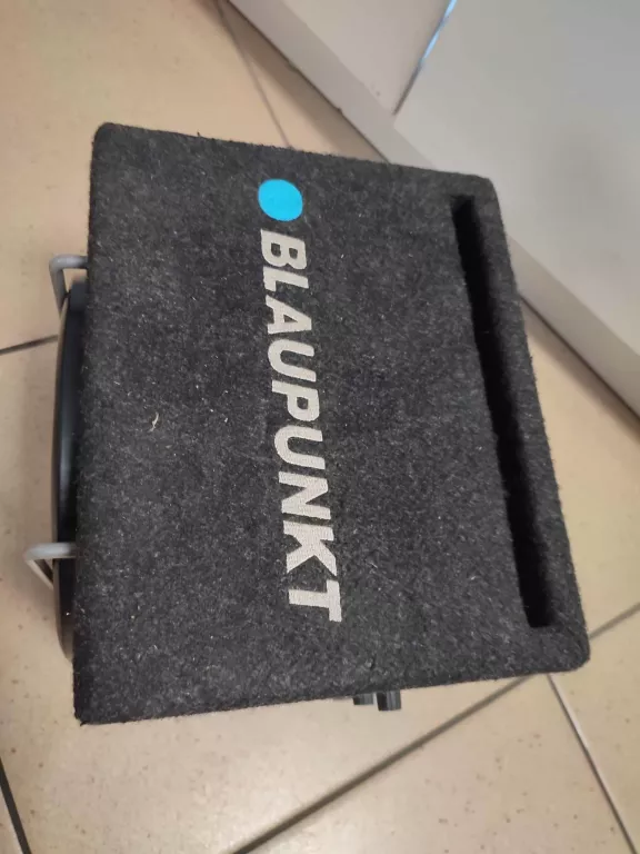 TUBA SAMOCHODOWA BLAUPUNKT GTB 8200 A RADIO SAMOCHODOWE SONY DSX-A410BT