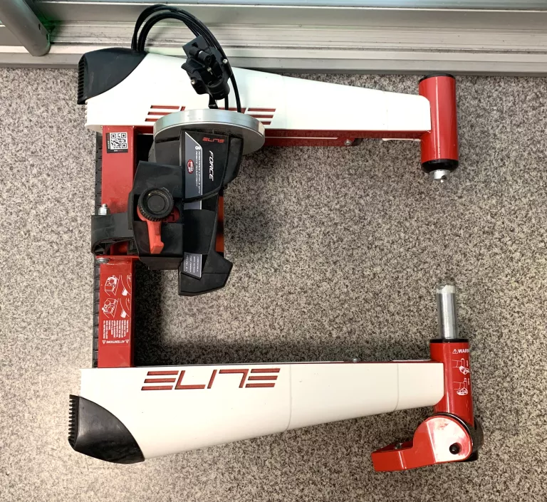 TRENAŻER ROWEROWY ELITE NOVO FORCE 8