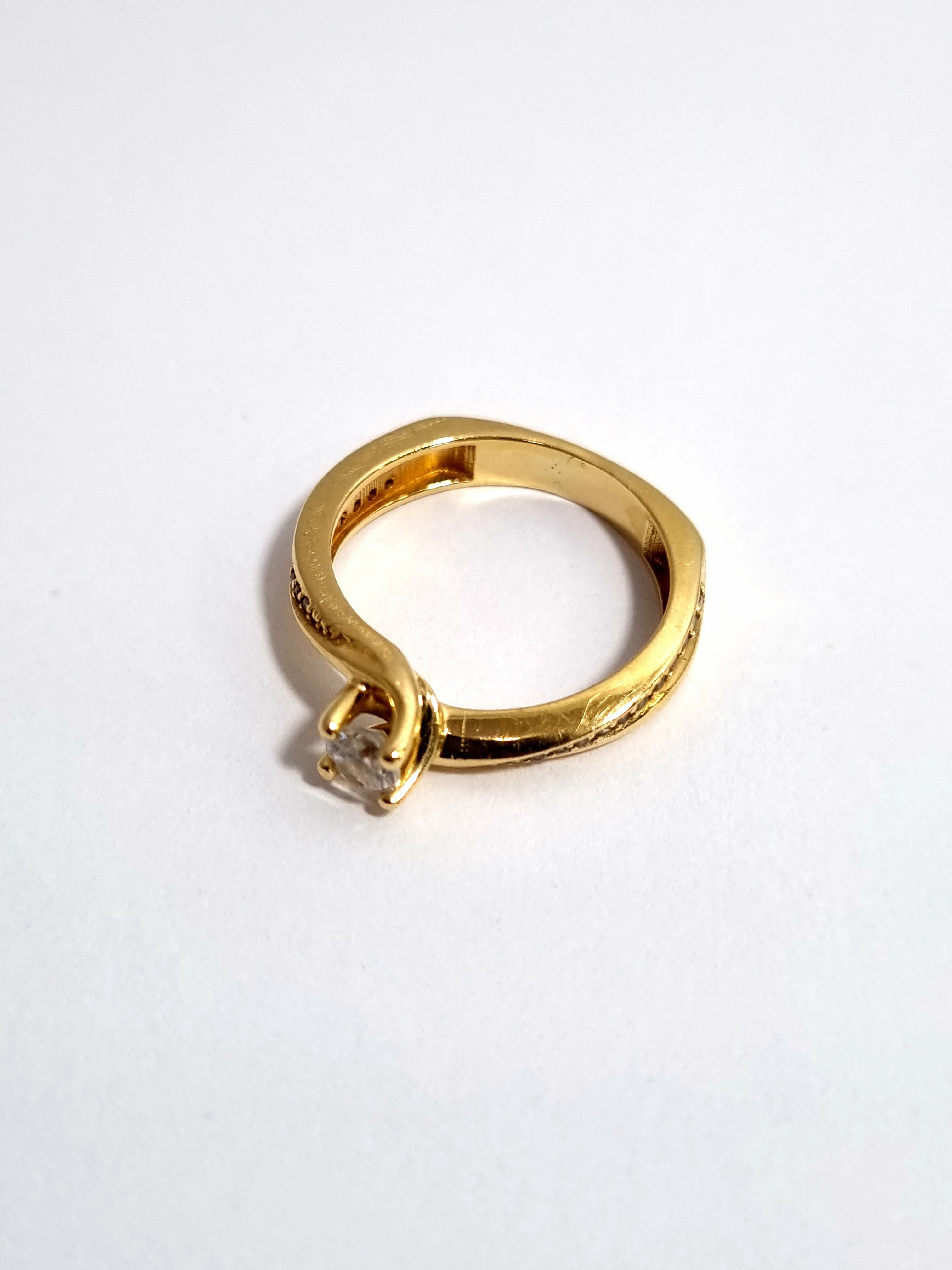 piekny-zloty-pierscionek-369-585-r12-stan-11323-2