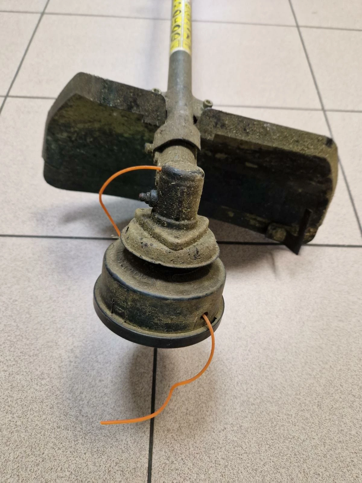 kosa-spalinowa-nac-czarna-odbior-osobisty-stan-11323-2