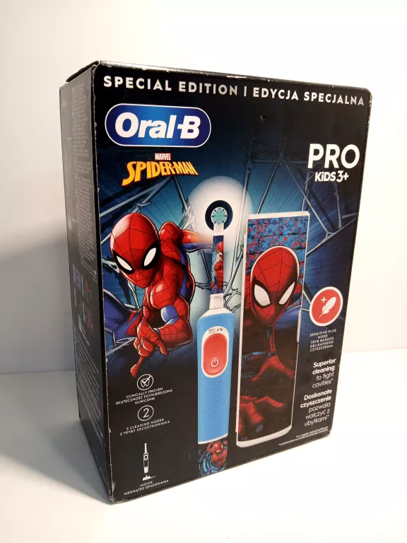 SZCZOTECZKA ELEKTRYCZNA ORAL-B PRO KIDS SPIDER-MAN Z ETUI - POWYSTAWOWA