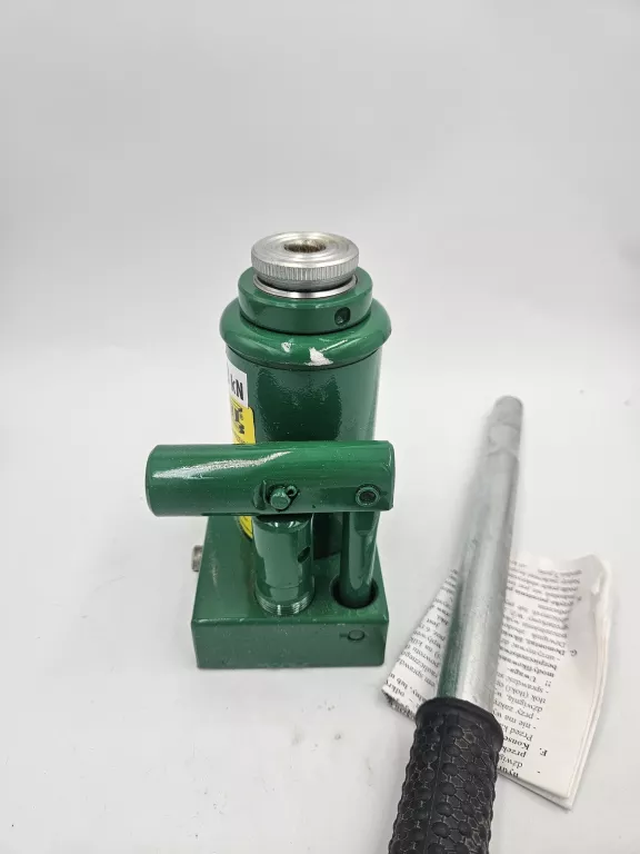 DŹWIGNIK HYDRAULICZNY TELESKOPOWY 2T W-2200 SKAMET