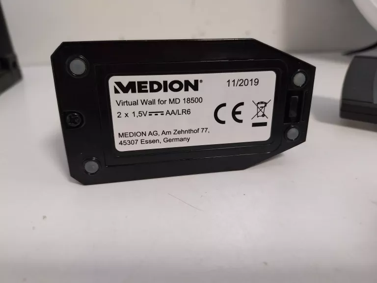 ODKURZACZ AUTOMATYCZNY ROBOT MEDION MD16192