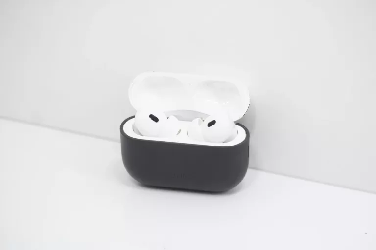 SŁUCHAWKI AIRPODS PRO 2 ZABLOKOWANE ICLOUD