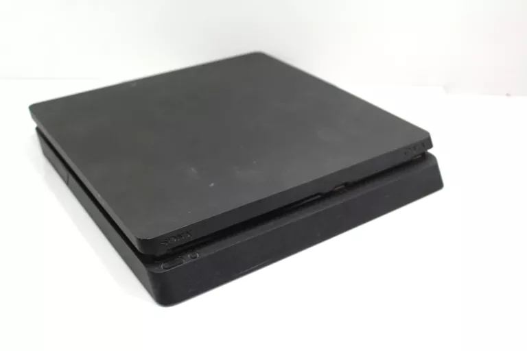 KONSOLA PS4 SLIM