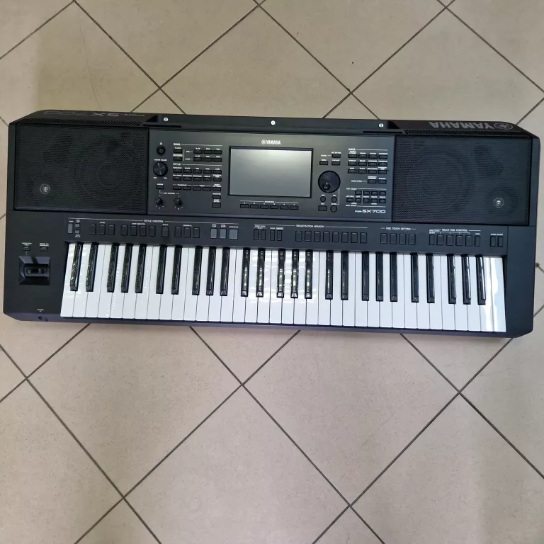 KEYBOARD YAMAHA PSR-SX700 + CASE