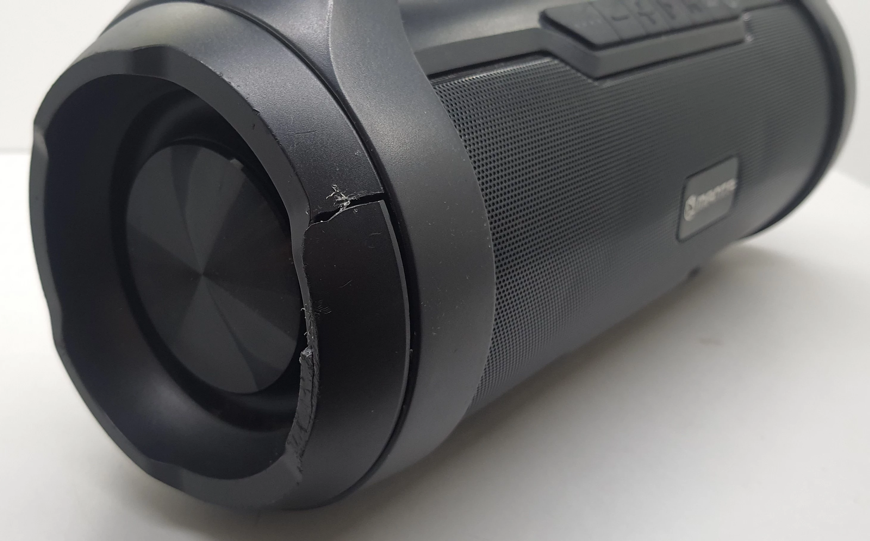 glosnik-bluetooth-manta-spk215-z-peknieciem-stan-11323-2