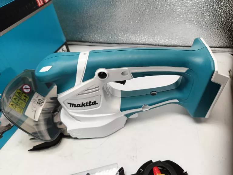 nozyce-makita-um110d001-komplet-aku-15ah-ean-gtin-0088381755108