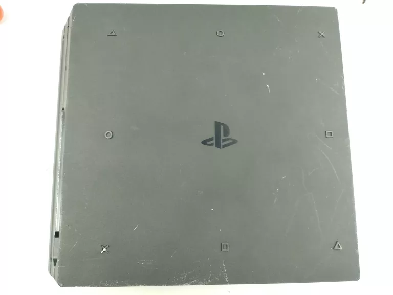 KONSOLA PS4 PRO 1TB CUH-7016B