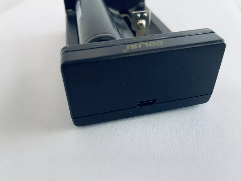 ŁADOWARKA +AKU GOLISI NEEDLE 2 COMPACT MINI CHARGER 18650