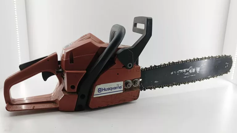 PIŁA SPALINOWA HUSQVARNA 142