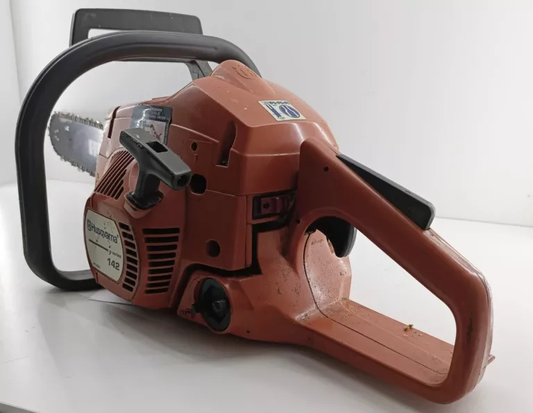 PIŁA SPALINOWA HUSQVARNA 142