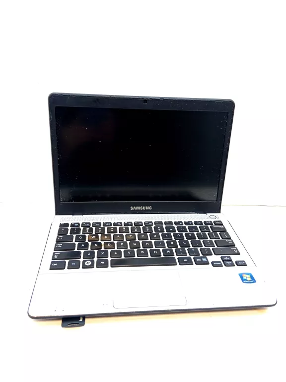 LAPTOP SAMSUNG 305U AMD E-450 2 X 1.7 GHZ, +ŁAD