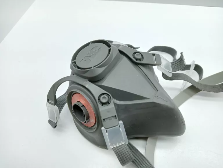 polmaska-lakiernicza-3m-6000-rozm-l-zestaw-filtrow-model-6000-s