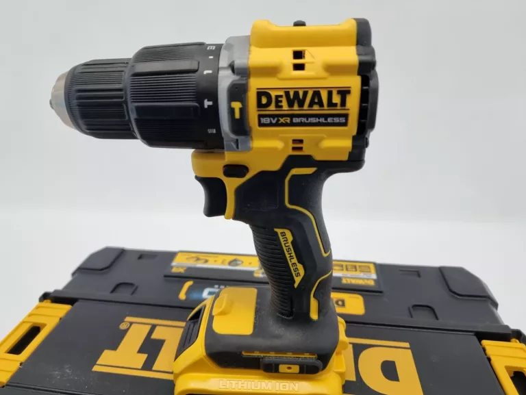 udarowa-wiertarko-wkretarka-dewalt-dcd100y-18v-2x-aku-miekki-moment-obrotowy-2600