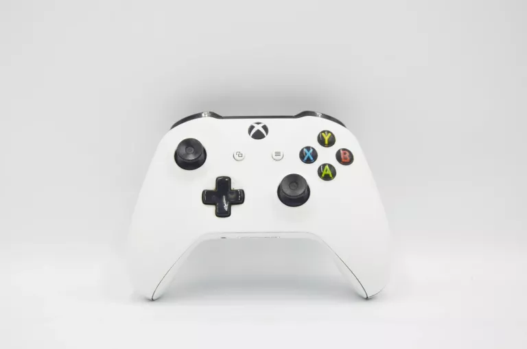 konsola-xbox-one-series-s-bez-napedu-512gb-pad-informacje-o-bezpieczenstwie-218669-1