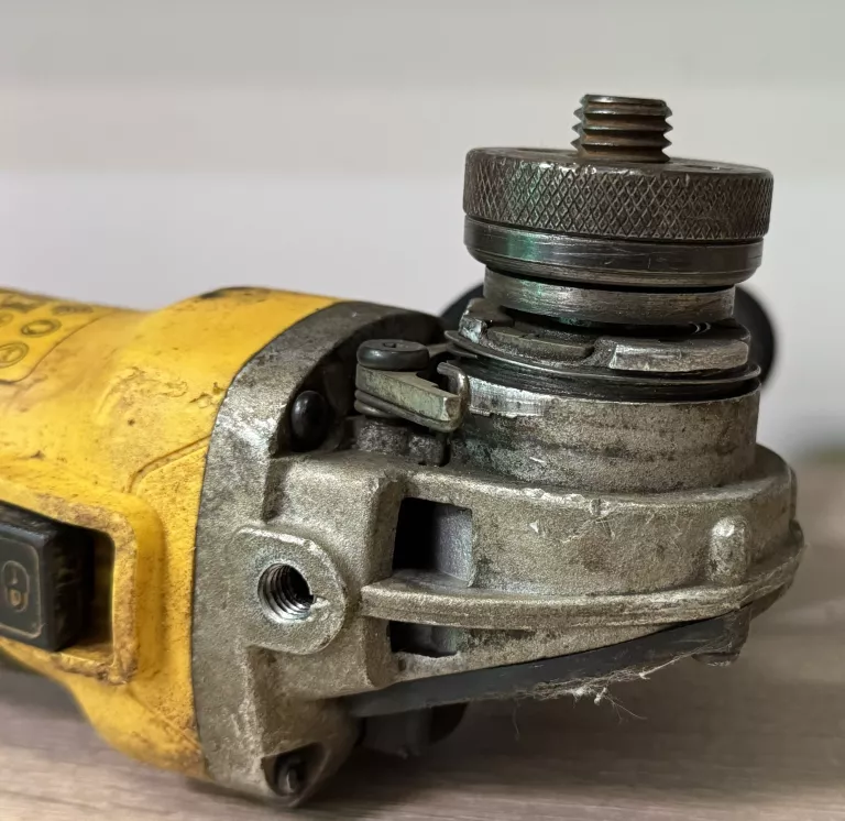 ZESTAW DEWALT SZLIFIERKA DCG405 + ZAKRĘTAK + WALIZKA