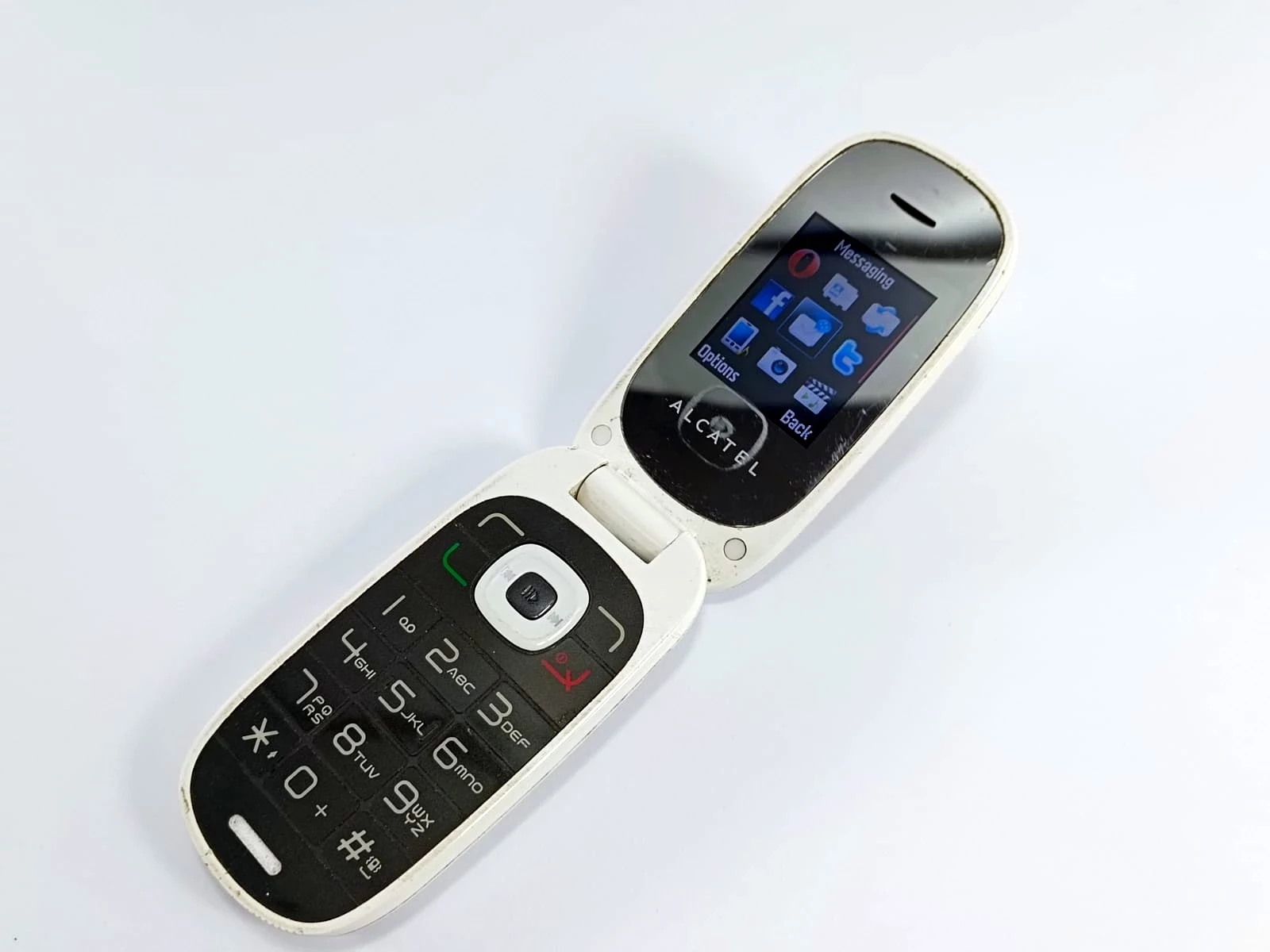 telefon-komorkowy-alcatel-one-touch-665-kod-producenta-one-touch-665