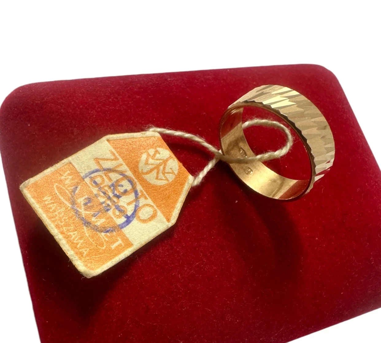 zlota-obraczka-proby-585-r-14-335g-warmet-material-15835-2