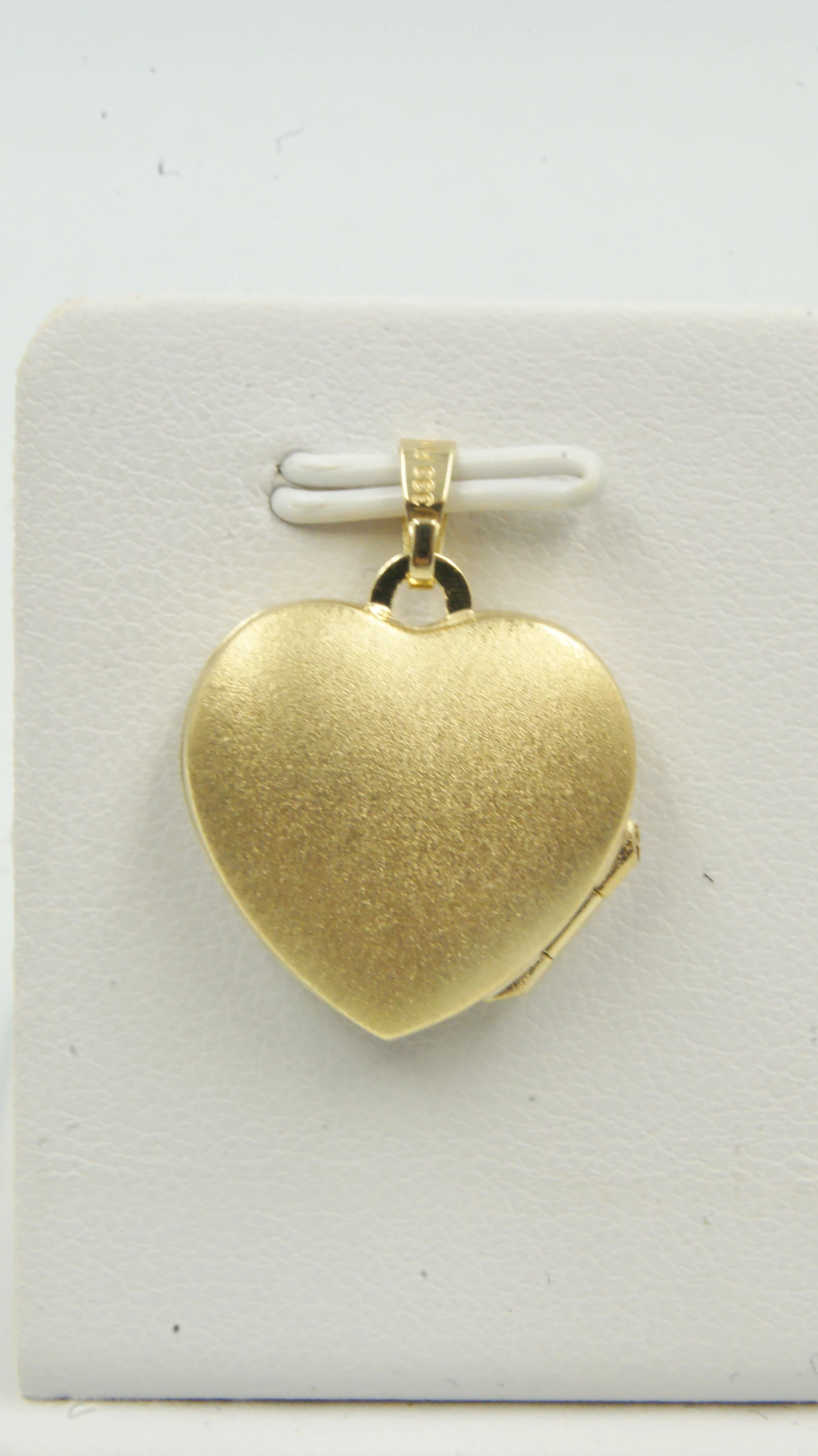 zloty-otwierany-wisiorek-na-zdjecie-333-193g-serce-plec-15851-1