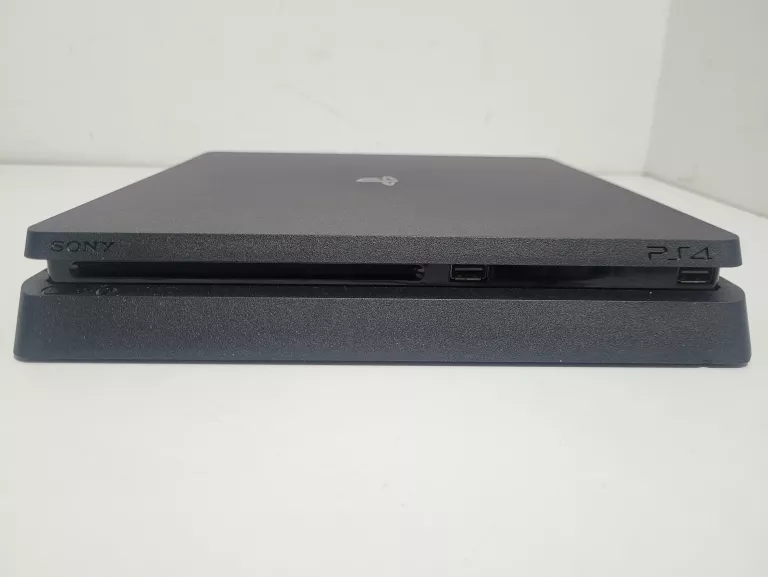 KONSOLA SONY PLAY STATION 4 SLIM MODEL CUH-2216B 1TB