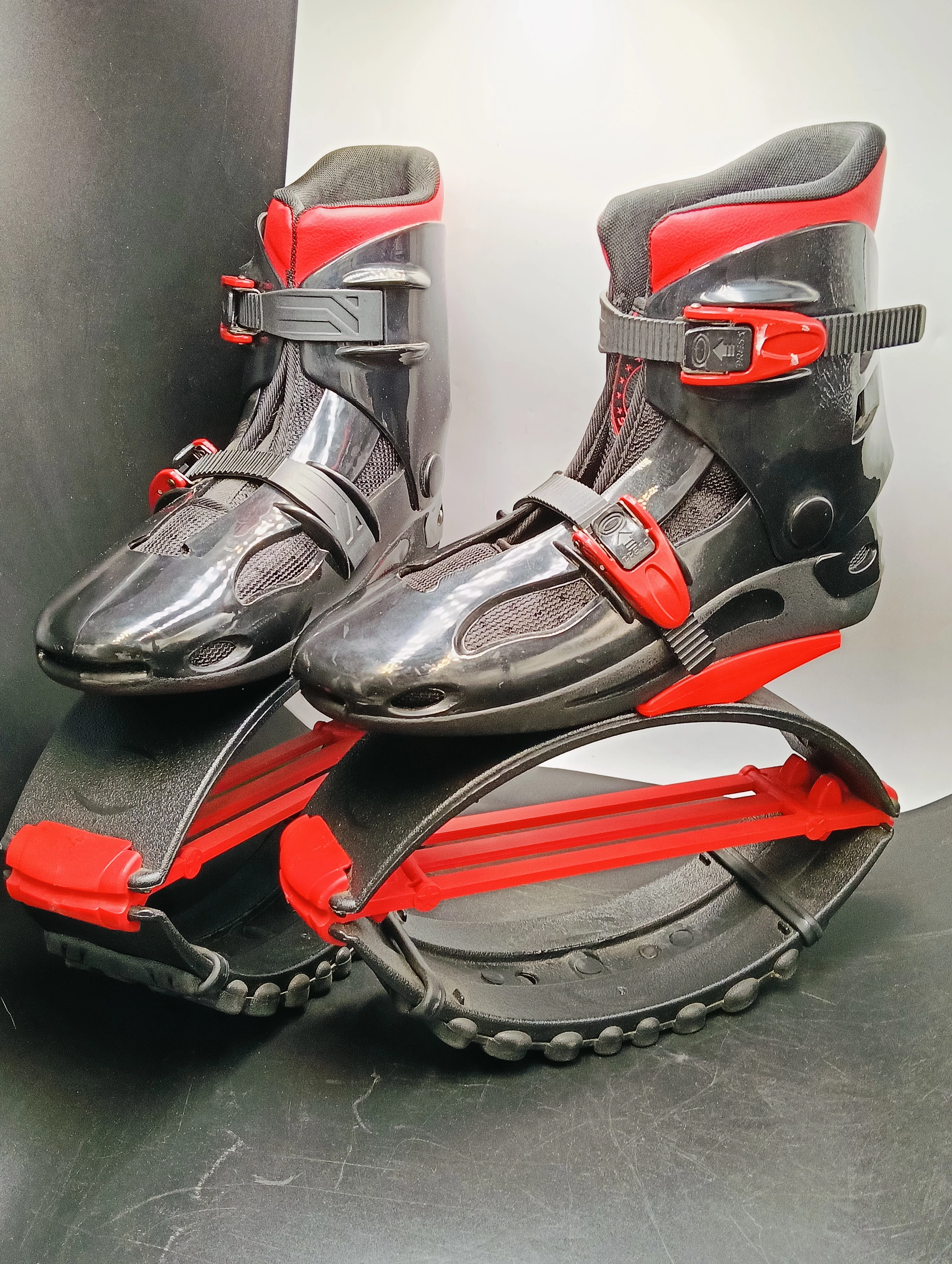 damskie-buty-do-skakania-outdoor-kangur-rozm40-ean-gtin-9339402310563