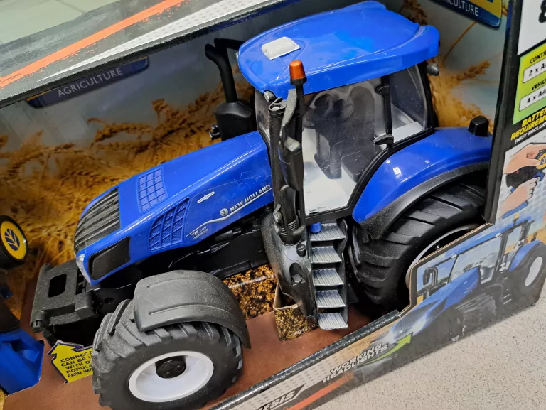 TRAKTOR NA RADIO MAISTO NEW HOLLAND T8.435 GEN RC