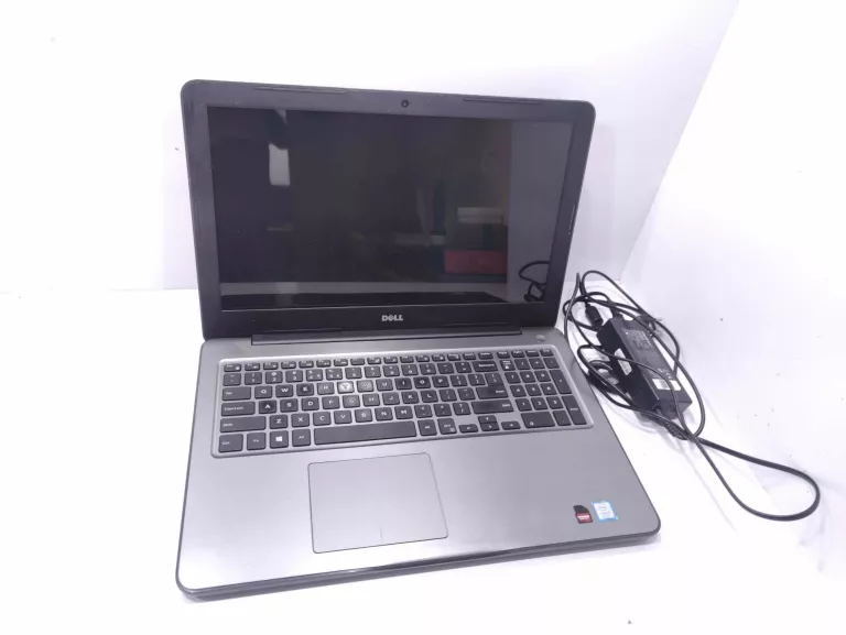 LAPTOP DELL INSPIRON P66F 8GB RAM / 128GB SSD / I5-7200U