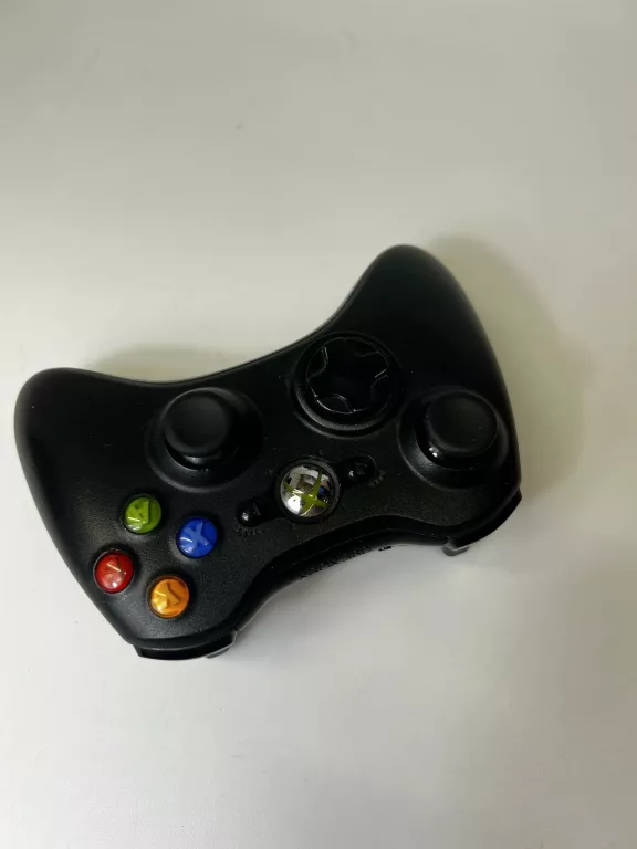 KONSOLA XBOX 360 + PAD