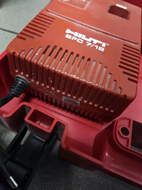 WKRĘTARKA HILTI SF 120-A WALIZKA, ŁADOWARKA