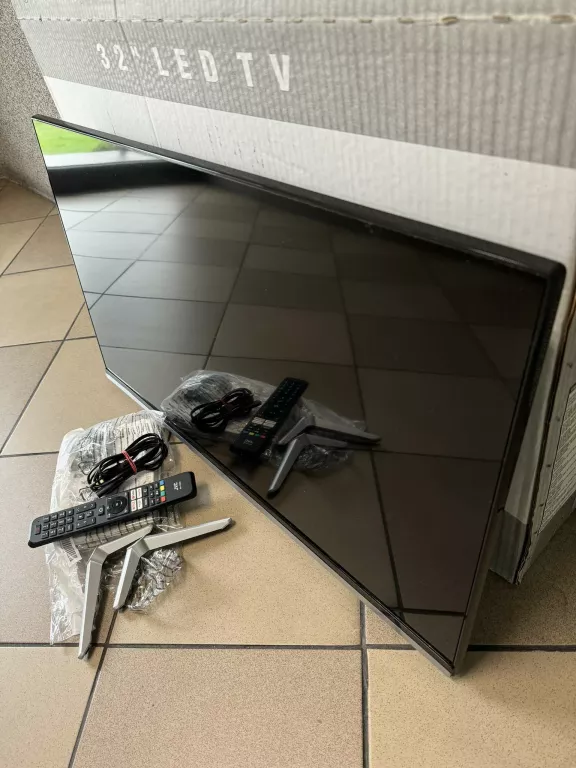 TELEWIZOR JVC LT-32VAF5300 32" LED ANDROID TV