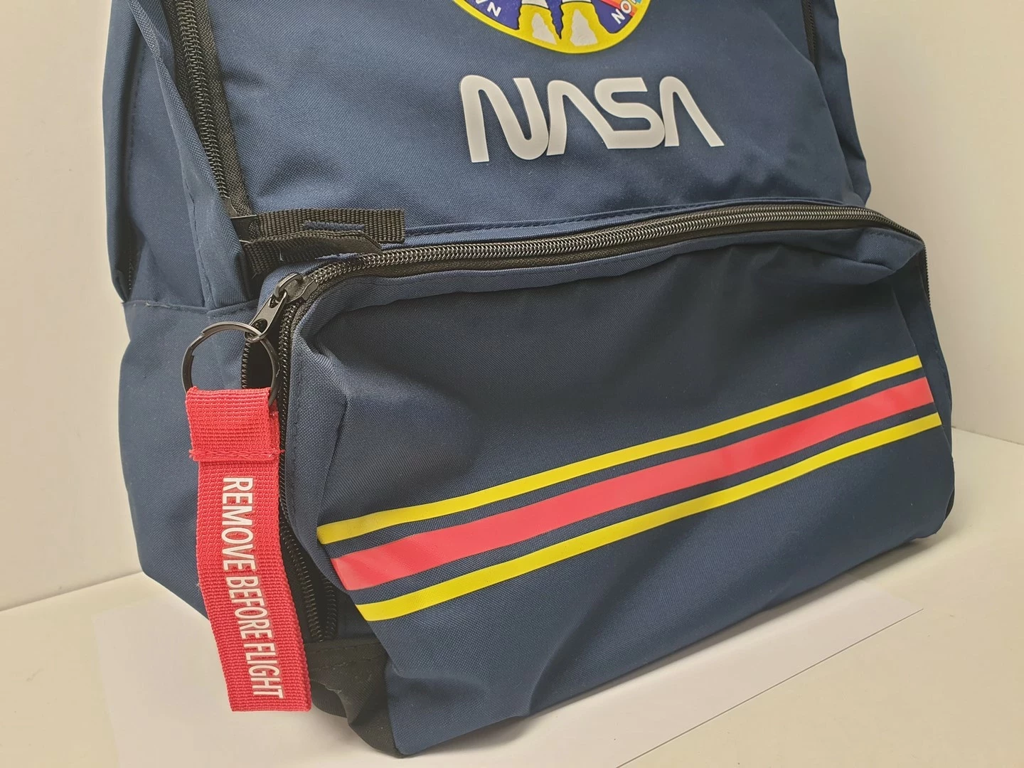 plecak-nasa-z-jedna-komora-a4-40cm-x-30cm-ean-gtin-3665257336721