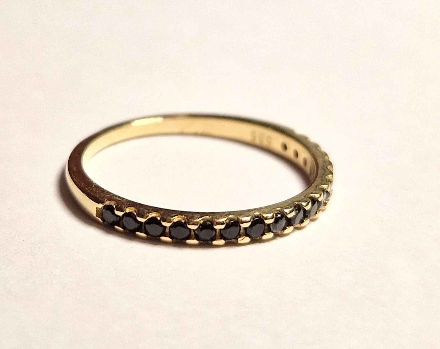 zlota-obraczka-127g-585-r11-czarne-cyrkonie-ean-gtin-5904323005894