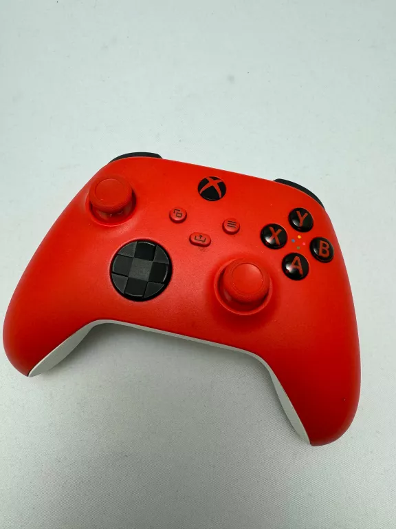 PAD XBOX PULSE RED, KOMPLET, STAN DB!