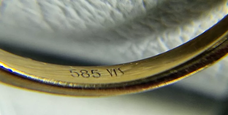 ZŁOTY PIERŚCIONEK YES Z AKWAMARYNEM KOLEKCJA WIKTORIAŃSKA PR585 R18 2,46G