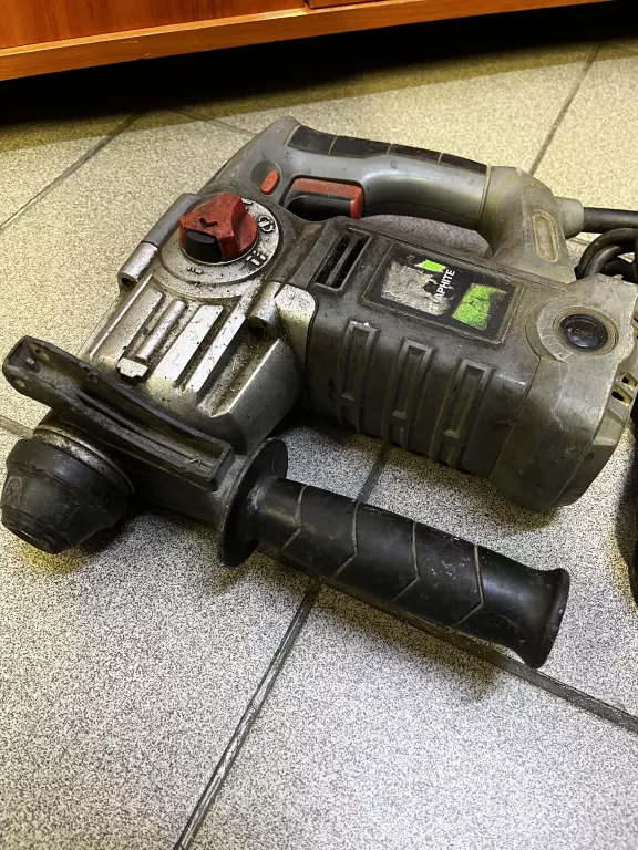 MŁOTOWIERTARKA GRAPHITE 58G548 SDS PLUS UDAR ZASILANIE SIECIOWE 950.00 W