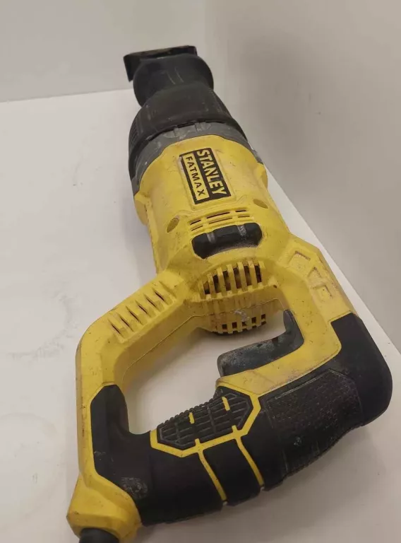 PILARKA SZABLASTA STANLEY FATMAX FME360