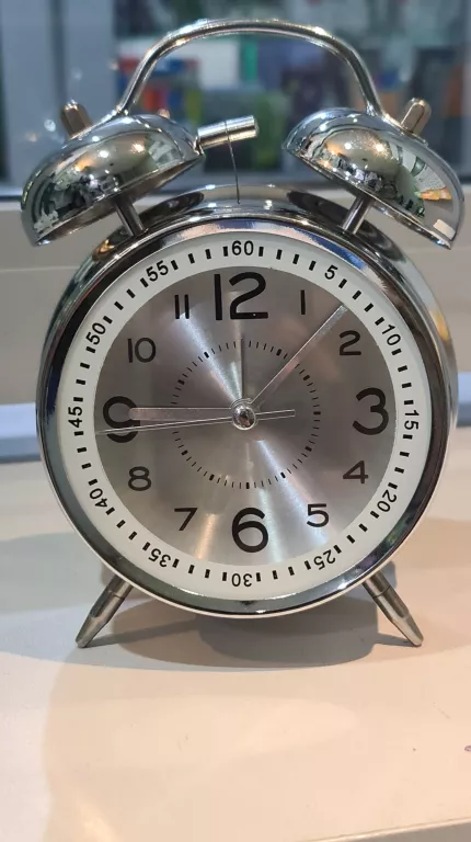 ZEGAREK VINTAGE BUDZIK SREBRNY