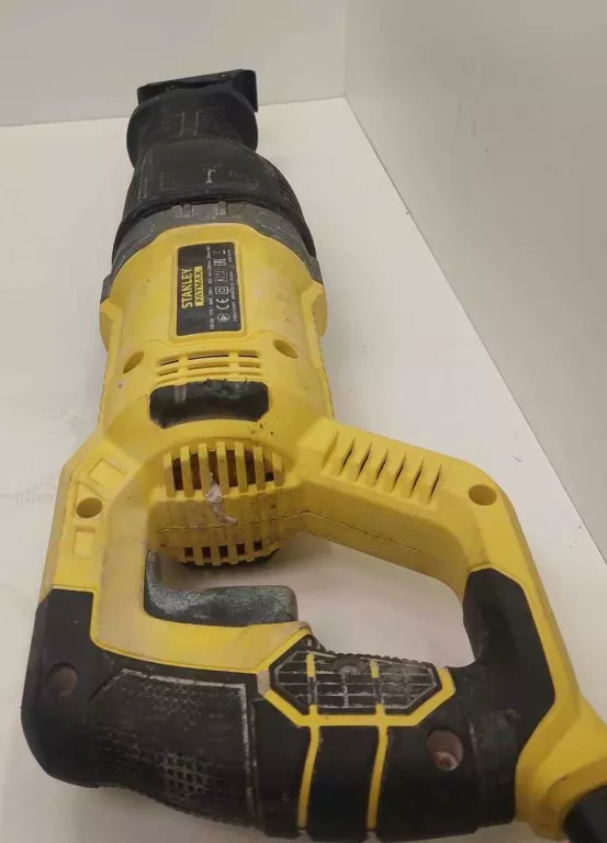 PILARKA SZABLASTA STANLEY FATMAX FME360