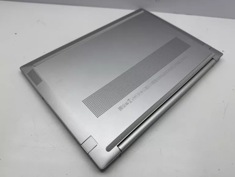 LAPTOP HP PAVILION 13 AERO 13,3" AMD RYZEN 5 16 GB / 512 GB