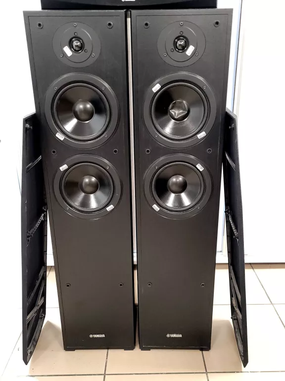 ZESTAW KOLUMN AUDIO 5.0 YAMAHA 320W (2X NS-F51, 2X NS-B51, 1 X NS-C51)